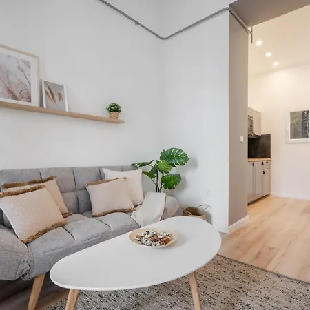 A62 - Akacfa Street - Location By Bqa Lejlighed Budapest