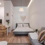 A62 - Akacfa Street - Location By Bqa Budapest