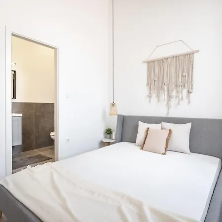 A62 - Akacfa Street - Location By Bqa Διαμέρισμα