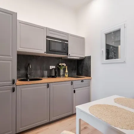 A62 - Akacfa Street - Location By Bqa Apartmán Budapešť