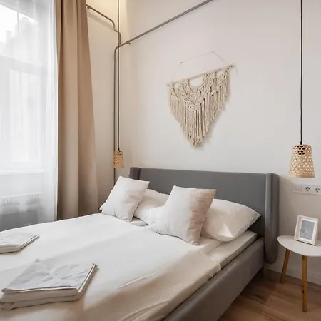 A62 - Akacfa Street - Location By Bqa Βουδαπέστη