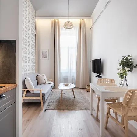 Apartmán A62 - Akacfa Street - Location By Bqa *