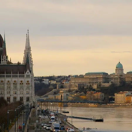 Διαμέρισμα A62 - Akacfa Street - Location By Bqa *